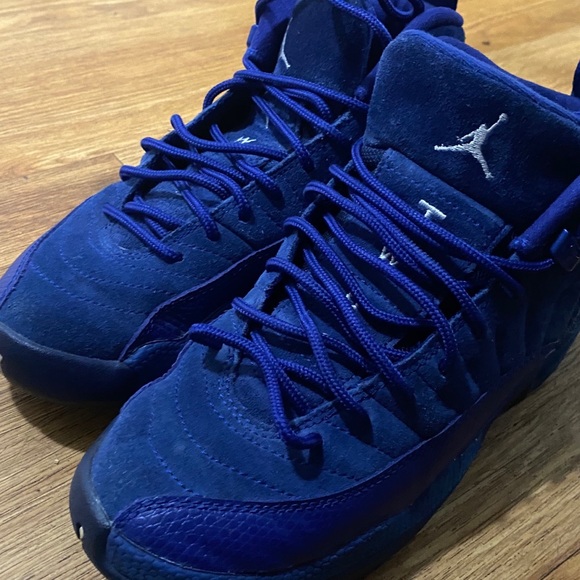 jordan 12 size 4